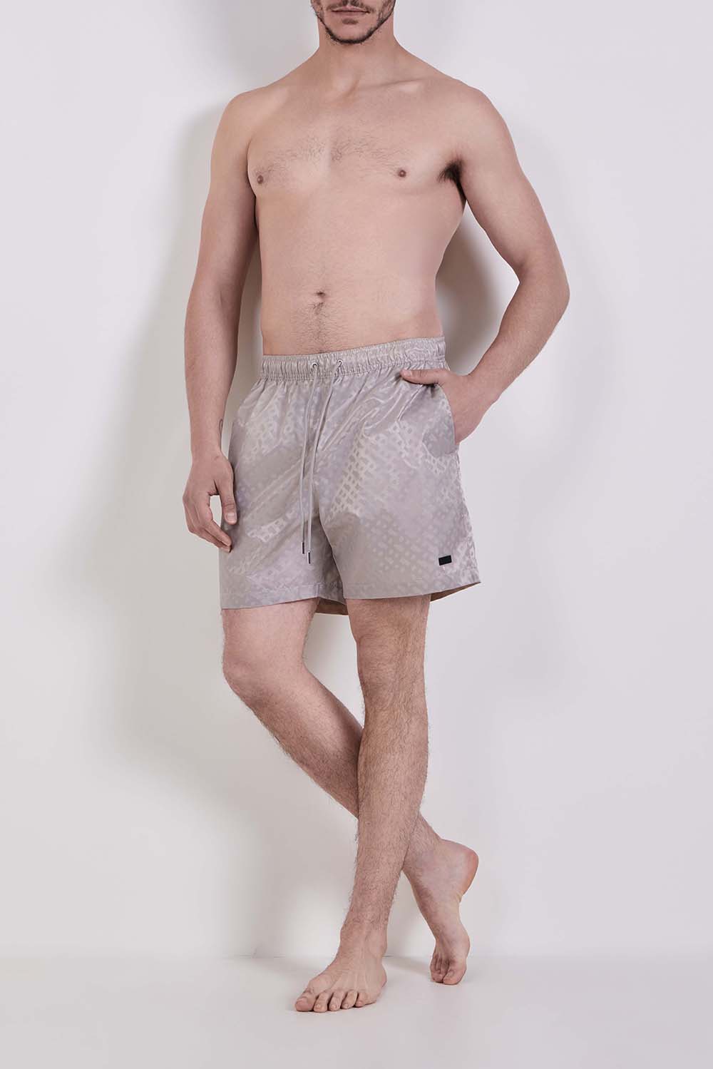 תמונת כל הלוק של מכנסי בגד ים